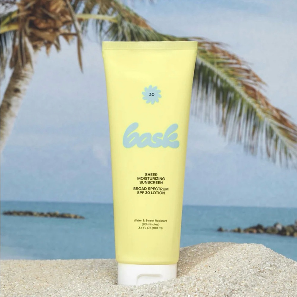 Sheer Moisturizing Sunscreen - Yellow